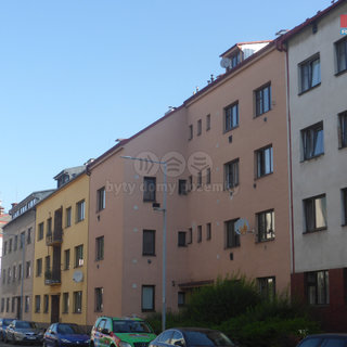 Prodej bytu 1+1 40 m², Nerudova