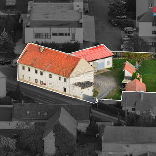 Prodej rodinného domu 260 m² Polepy