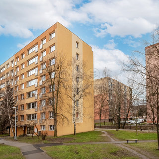 Pronájem bytu 2+kk 40 m² Kralupy nad Vltavou, sídl. Hůrka
