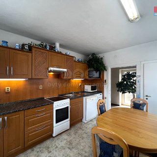 Prodej rodinného domu 190 m² Určice
