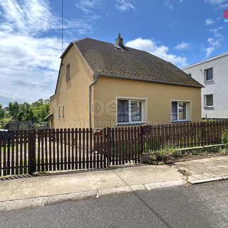 Prodej rodinného domu 193 m², Vrbová