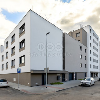 Pronájem bytu 3+kk 77 m² Pardubice, Východní
