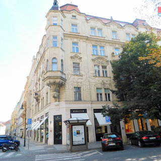 Prodej bytu 2+kk 70 m² Praha, Pařížská