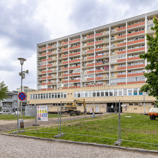 Prodej bytu 1+kk a garzoniéry 35 m² Pardubice, Palackého třída