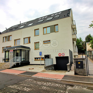 Prodej bytu 4+kk 95 m² Praha, Třešňová