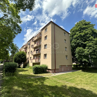 Pronájem bytu 1+1 37 m² Hradec Králové, Skupova