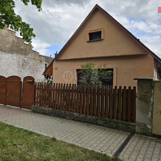 Prodej rodinného domu 100 m² Městec Králové, Palackého