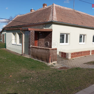 Prodej rodinného domu 90 m² Chvalovice