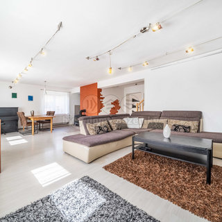 Prodej rodinného domu 238 m² Borovany