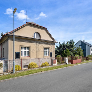 Prodej rodinného domu 220 m² Ledce