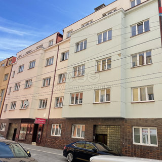 Pronájem bytu 2+1 63 m² Pardubice, Sladkovského