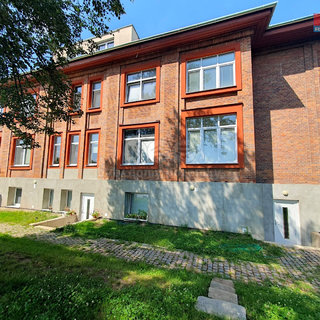 Pronájem bytu 2+1 65 m² Oslavany, Padochovská