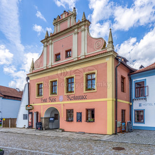 Prodej hotelu a penzionu 1 860 m² Rožmberk nad Vltavou