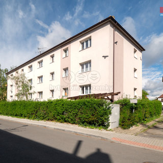 Prodej bytu 3+1 60 m² Praha, Ke zvonici