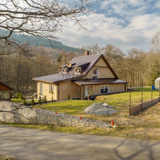 Prodej rodinného domu 100 m² Stříbrná