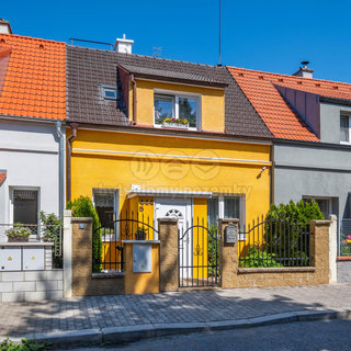 Prodej rodinného domu 65 m² Praha, Severozápadní VI