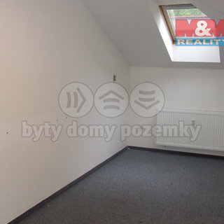 Pronájem kanceláře 38 m² Český Těšín, Dvořákova