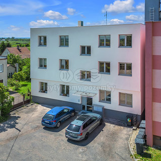 Prodej bytu 2+kk 60 m² Dašice, 28. října