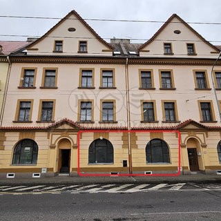 Pronájem bytu 3+kk 76 m² Ústí nad Labem, Drážďanská