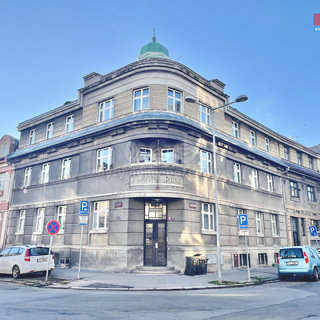 Pronájem bytu 2+1 54 m² Poděbrady, Hakenova