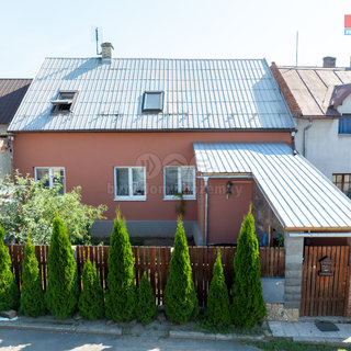 Prodej rodinného domu 260 m² Počenice-Tetětice