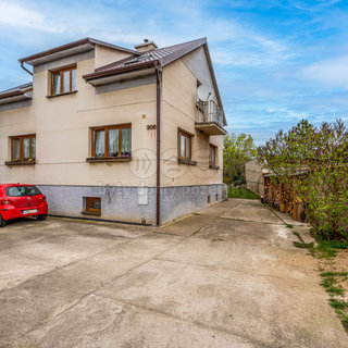 Prodej rodinného domu 180 m² Lenešice, B. Němcové