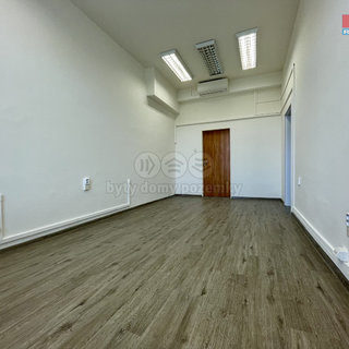 Pronájem kanceláře 22 m² Praha, Karlovo náměstí