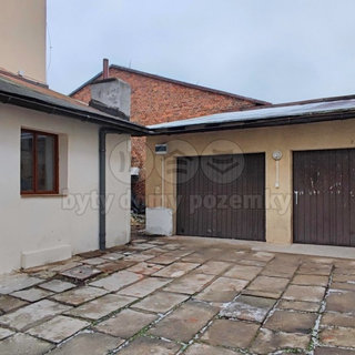 Pronájem garáže 15 m² Trutnov, Novodvorská