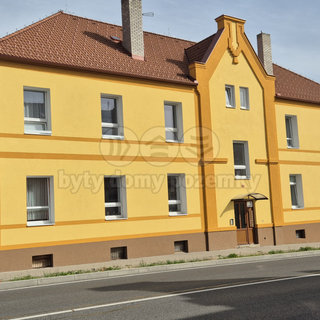 Pronájem bytu 1+1 33 m² Králův Dvůr, Plzeňská