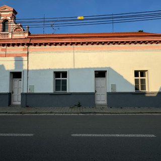 Prodej dvougeneračního domu 224 m² Dolní Dunajovice, Hlavní