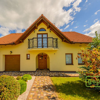 Prodej rodinného domu 260 m², Strahovská