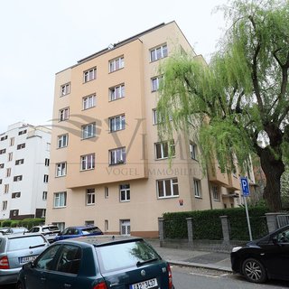 Prodej bytu 1+1 37 m² Praha, Mládeže