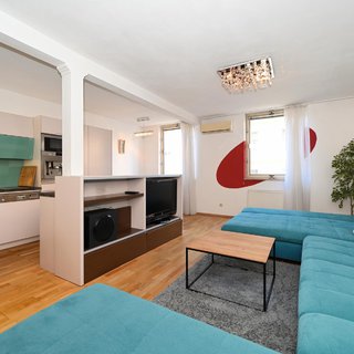 Pronájem bytu 5+1 a více 186 m² Praha, Balbínova