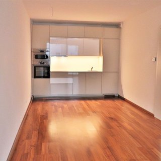 Pronájem bytu 2+kk 54 m² Praha, U plynárny