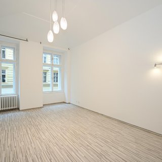 Pronájem bytu 3+1 96 m² Praha, Kroftova