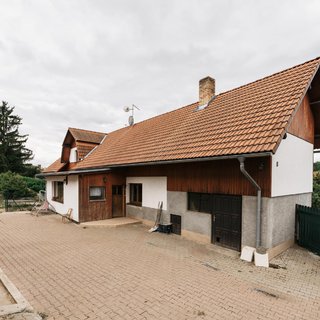 Pronájem rodinného domu 420 m² Ondřejov, K Lensedlům