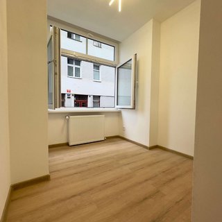 Pronájem bytu 3+1 57 m² Praha, Na Veselí