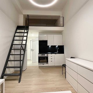 Pronájem bytu 1+kk a garzoniéry 35 m² Praha, Poděbradská