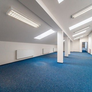 Pronájem kanceláře 122 m² Praha, Libušská