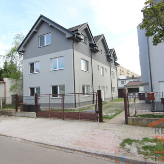 Pronájem bytu 2+kk 43 m² Hradec Králové, Sládkova