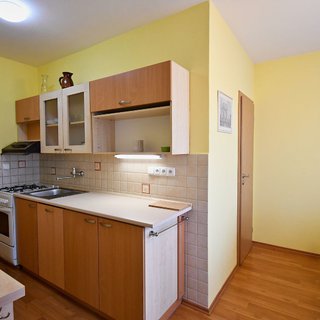 Pronájem bytu 3+1 85 m² České Budějovice, Jar. Haška