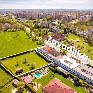 Prodej stavební parcely 1 925 m² České Budějovice