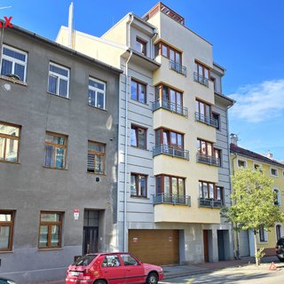 Pronájem bytu 2+kk 62 m² České Budějovice, B. Smetany