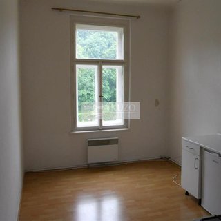 Pronájem bytu 2+kk 38 m² Praha, Jaromírova