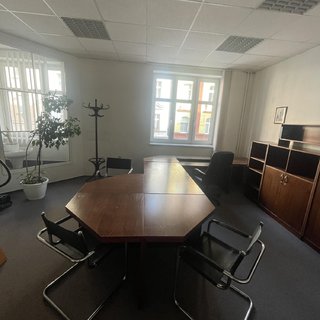 Pronájem kanceláře 30 m² Plzeň, Farského