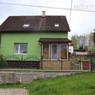 Prodej rodinného domu 120 m² Plesná, Dlouhá