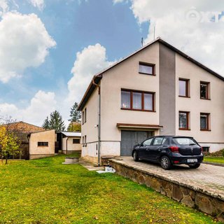 Prodej rodinného domu 300 m² Zavidov, 