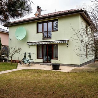 Prodej vily 280 m² Jesenice, V Podlesí