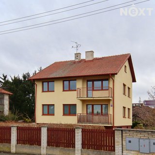 Pronájem bytu 3+1 80 m² Hradec Králové, Krapkova