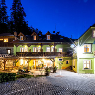 Prodej hotelu a penzionu 909 m² Srbská Kamenice, 